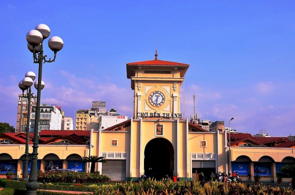 Ben Thanh Market is a famous attraction in Saigon, where visitors can experience local daily life and enjoy a variety of delicious street foods